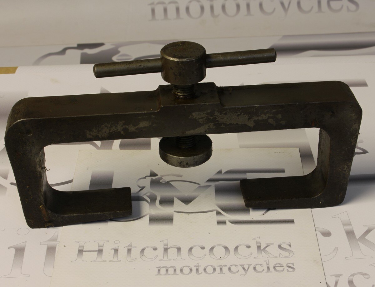 CLUTCH COMPRESSION TOOL (RE2, Ensign and Prince)